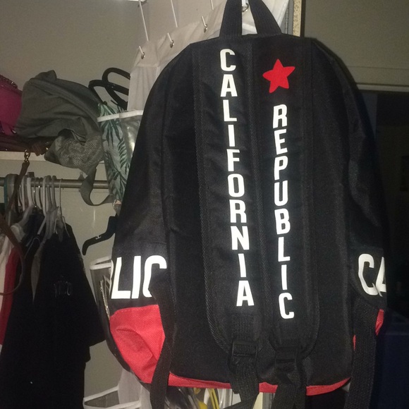 Black California Republic Brown Bear Backpack Bag - Picture 2 of 10